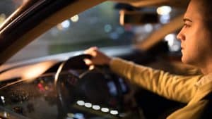 How to Stay Safe While Driving at Night