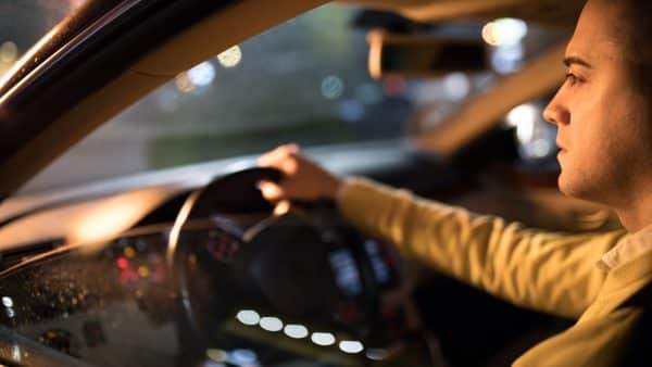 How to Stay Safe While Driving at Night