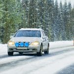 Essential Items To Keep in Your Vehicle During Winter